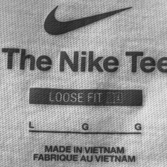 The Nike Tee 100% Cotton Loose Fit Men's Graphic White T-Shirt, Size L - Picture 7 of 8